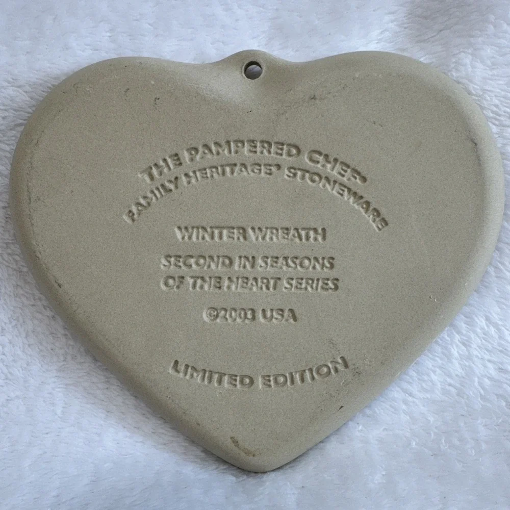 Pampered Chef Stoneware‎ Winter Wreath Heart Cookie Cutter 2003 Limited Edition